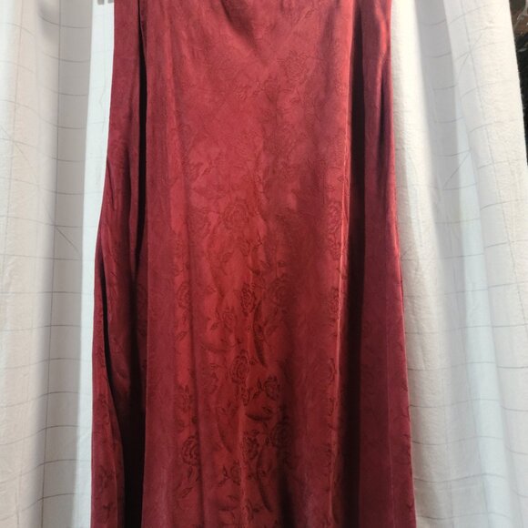 Karin Stevens Petites Skirt and Top Red, Ladies size 8P - Picture 5 of 10